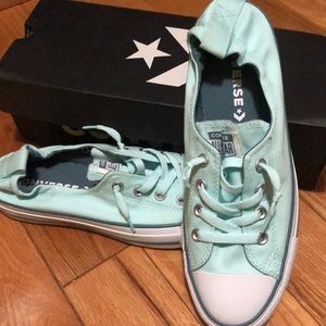 Brand new converse shoreline slip
